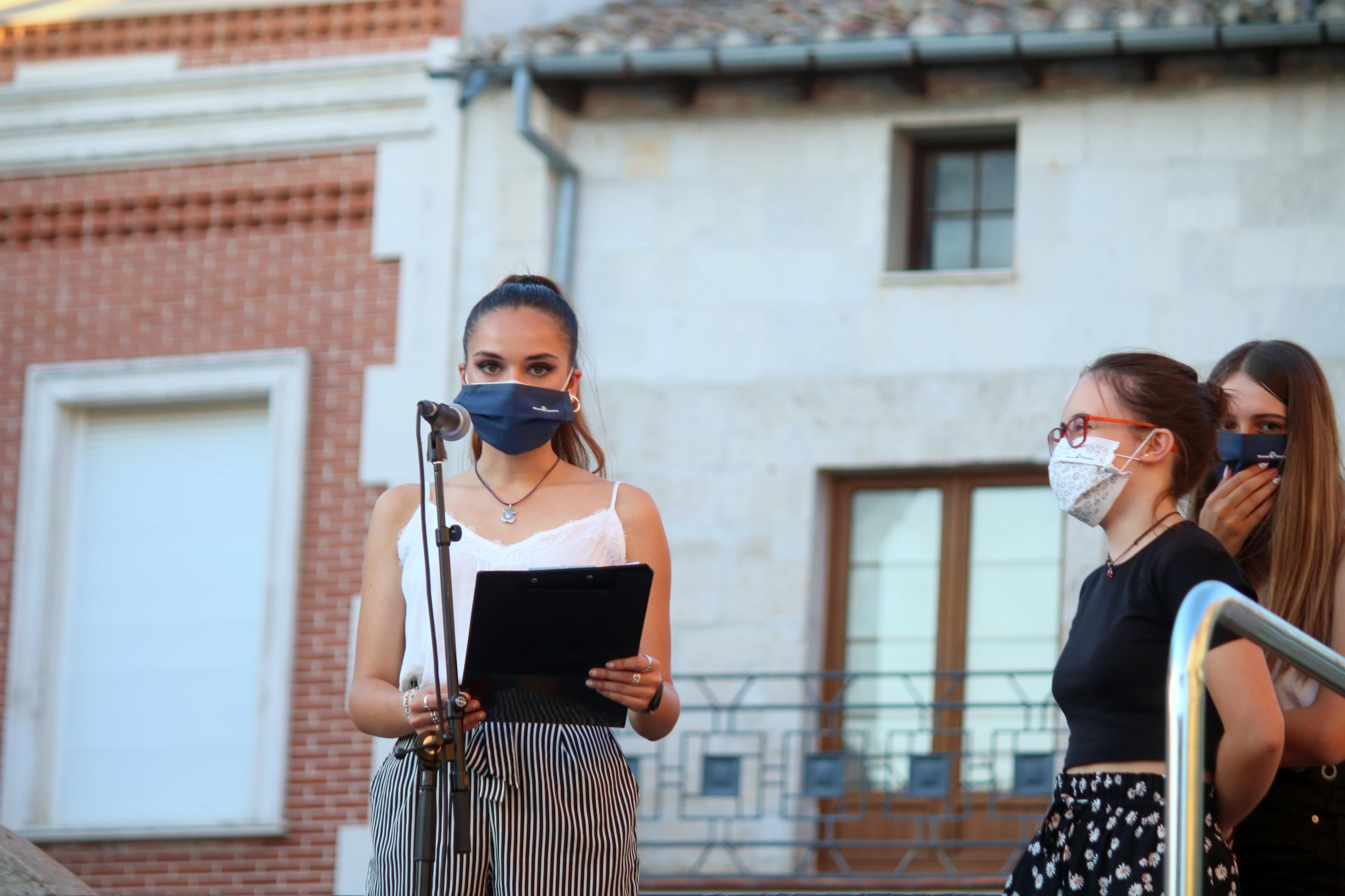 Fetén Fetén entusiasmó al numeroso público congregado en Baltanás