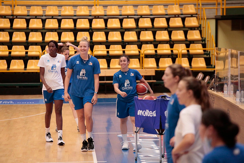 Fotos: Entrenamiento del CB Avenida con las internacionales