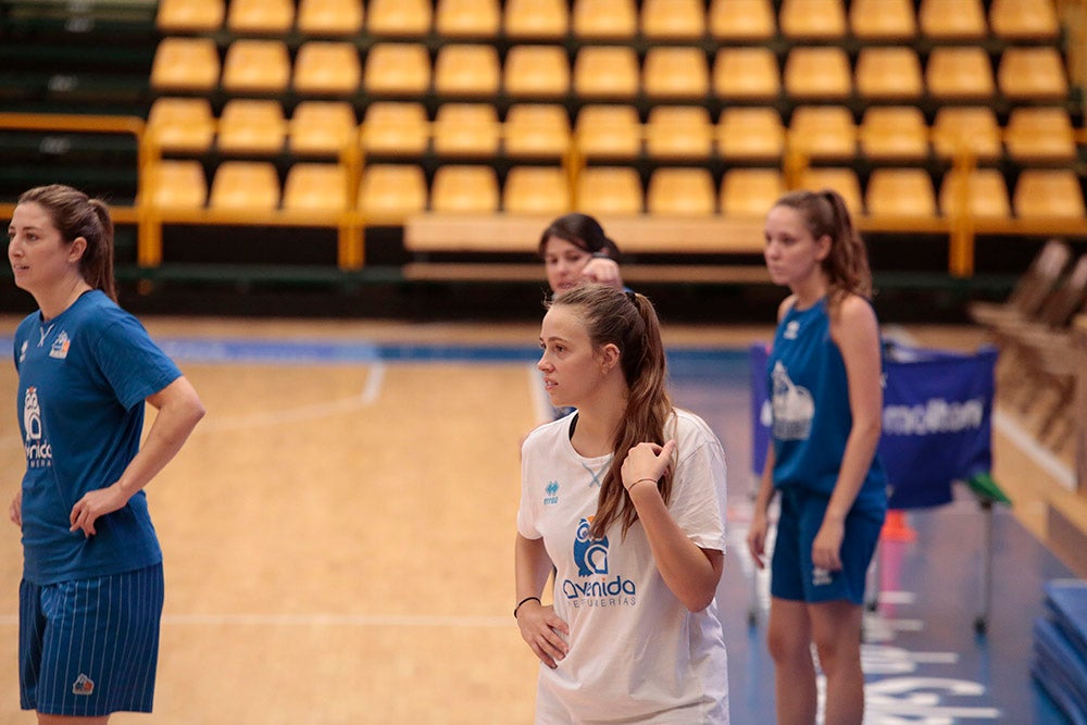 Fotos: Entrenamiento del CB Avenida con las internacionales