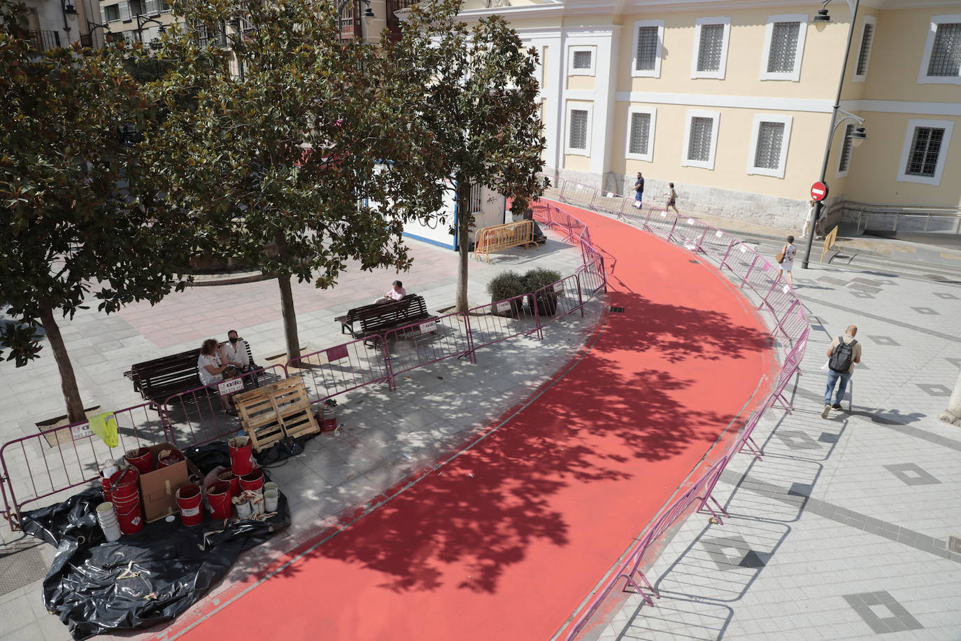 Fotos: Obras de pintado en la calle María de Molina de Valladolid