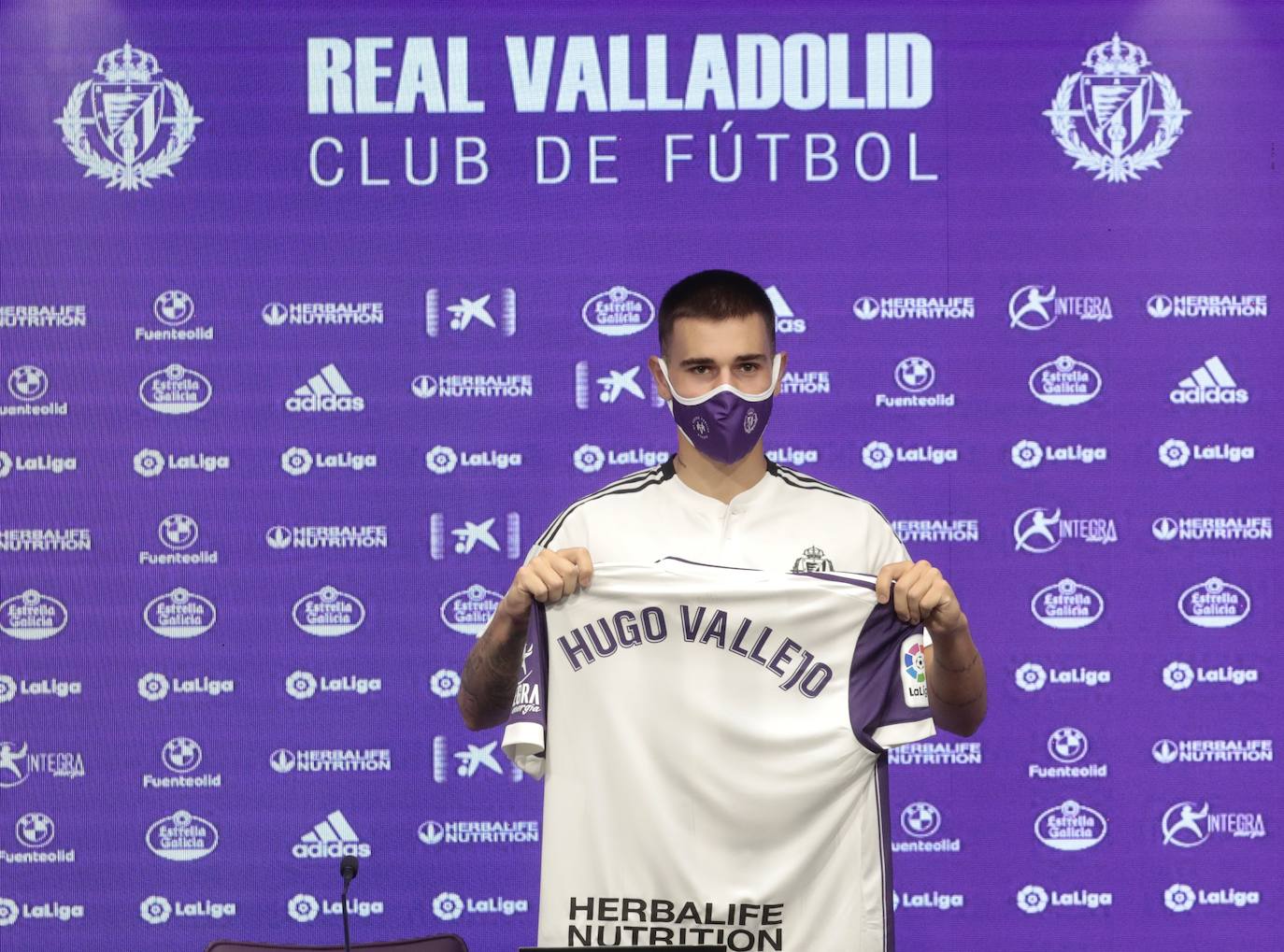 Hugo Vallejo, en su presentación como jugador del Real Valladolid.