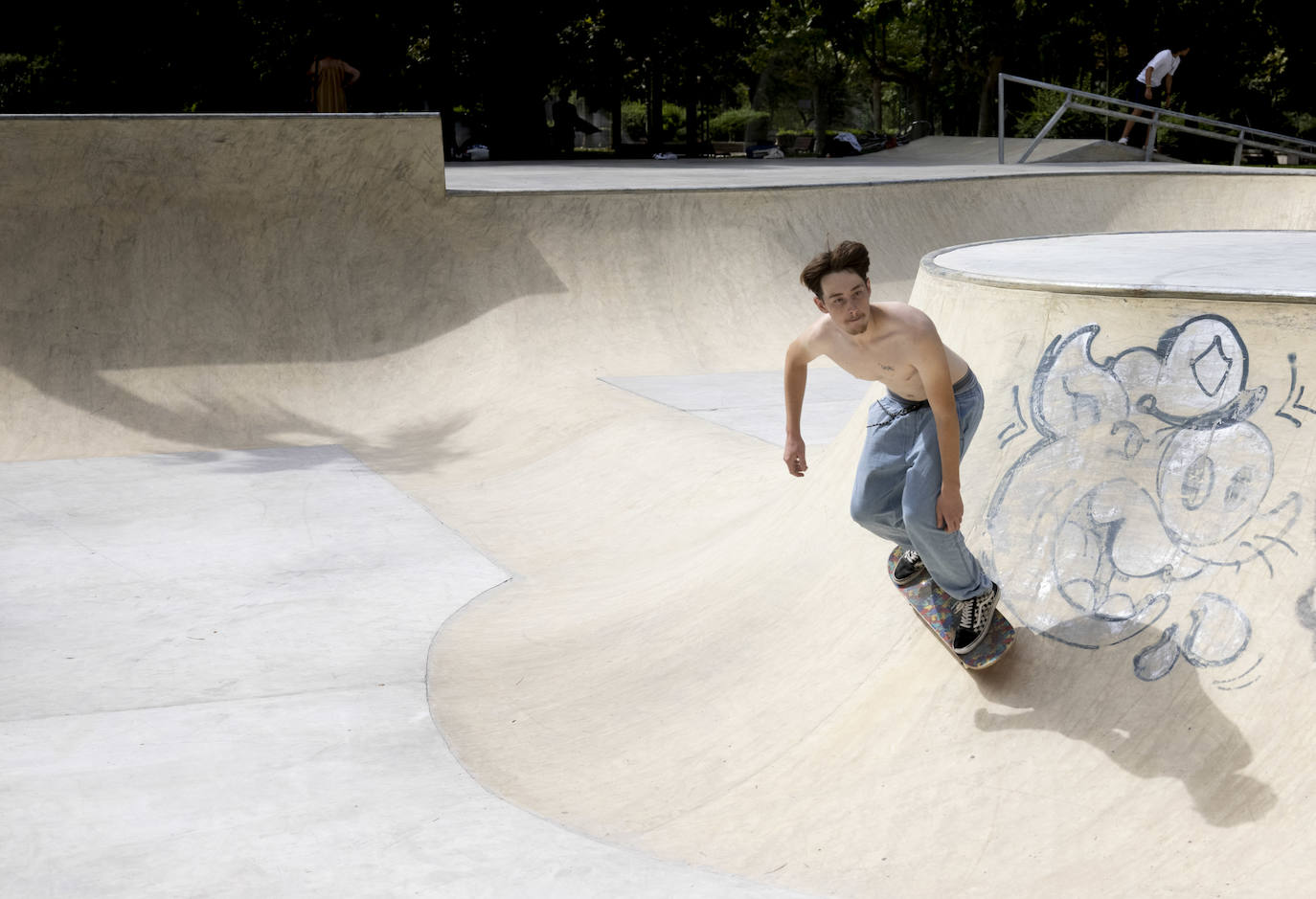 Fotos: Decenas de personas ya utilizan la pista de skate en las Moreras