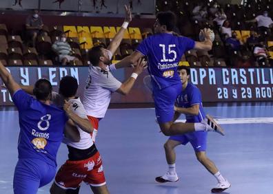 Imagen secundaria 1 - El BM Nava se cuela en la final de Copa a costa de un tierno Recoletas Atlético