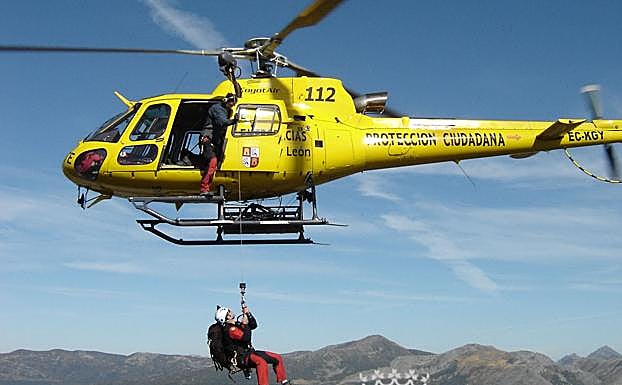 Miembros del grupo de rescate de la Junta de Castilla y León, en una imagen de archivo.