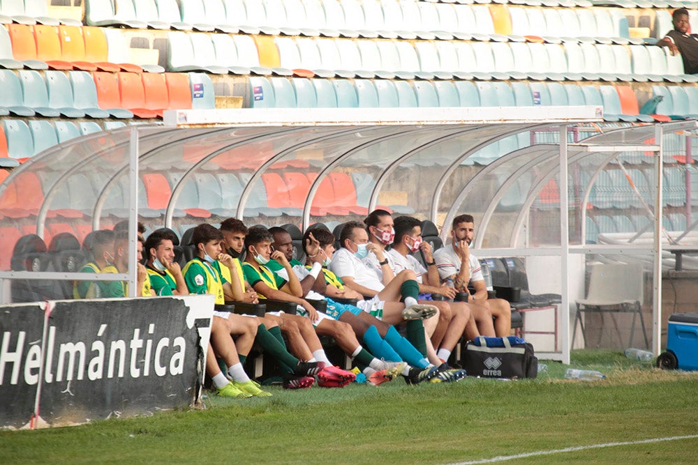 Salamanca CF UDS y CD Guijuelo retomaron su enfrentamiento, tras las suspensión del martes