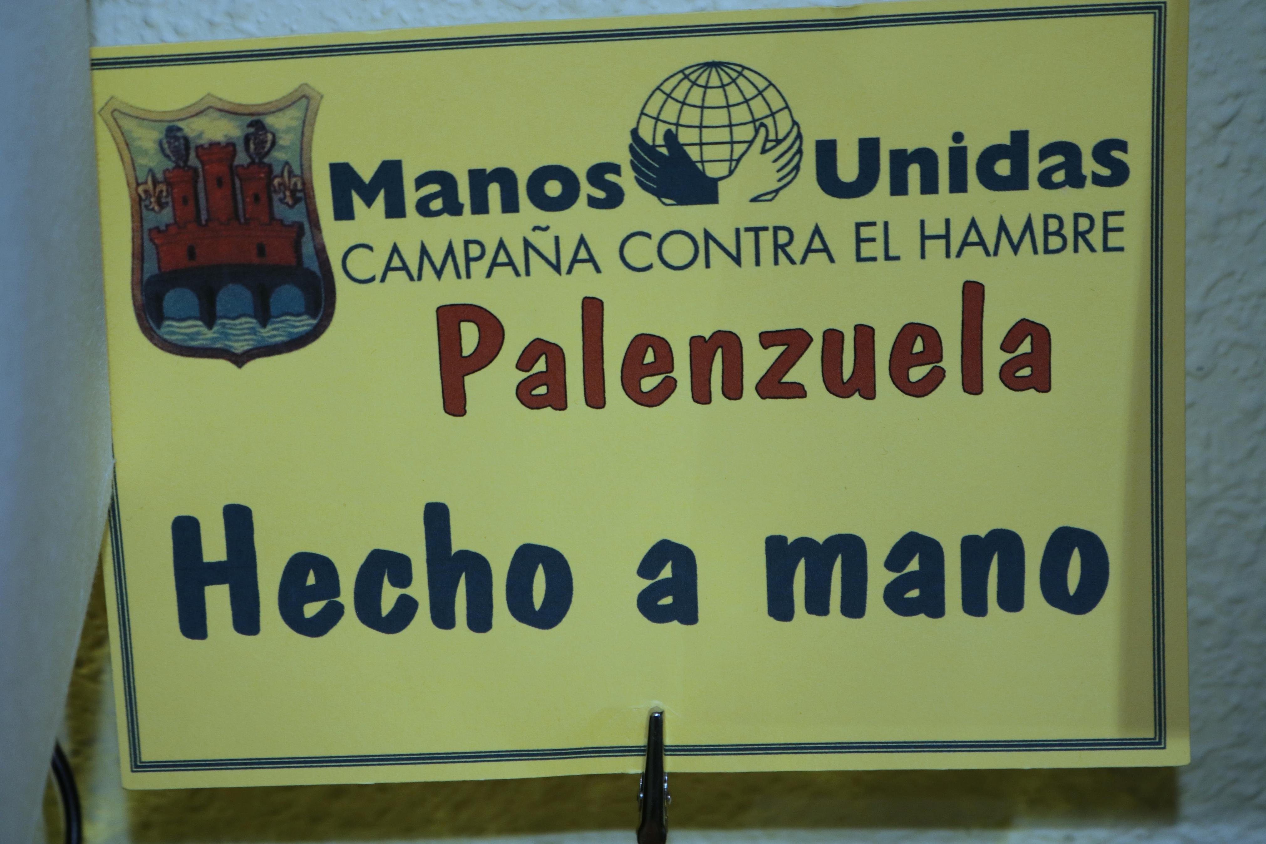 Los vecinos se están volcando con el Mercadillo Solidario de Manos Unidas