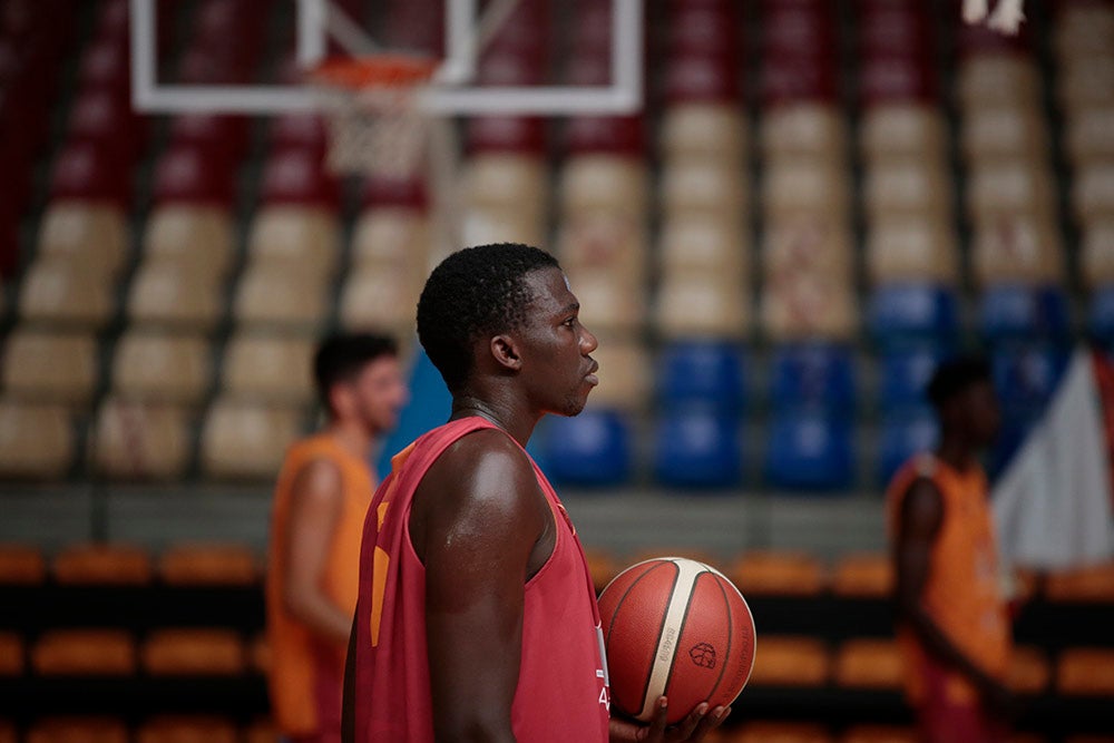 El Aquimisa ya entrena en el pabellón de Carbajosa de la Sagrada 