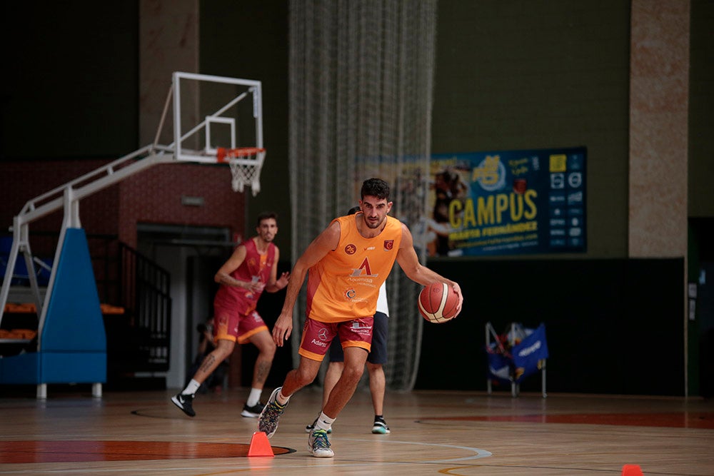 El Aquimisa ya entrena en el pabellón de Carbajosa de la Sagrada 