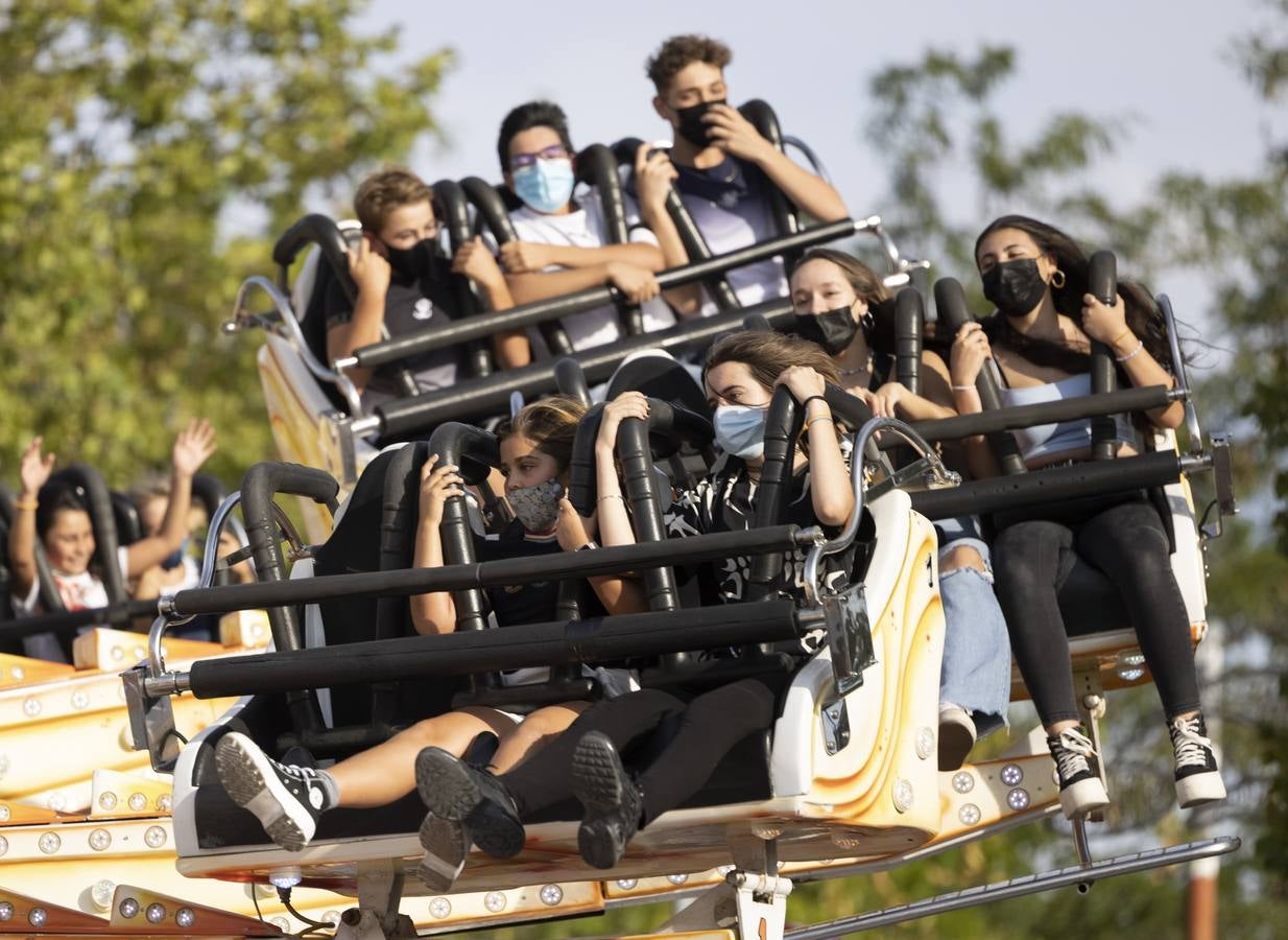 Fotos: Diversión para todos los públicos en el Real de la Feria