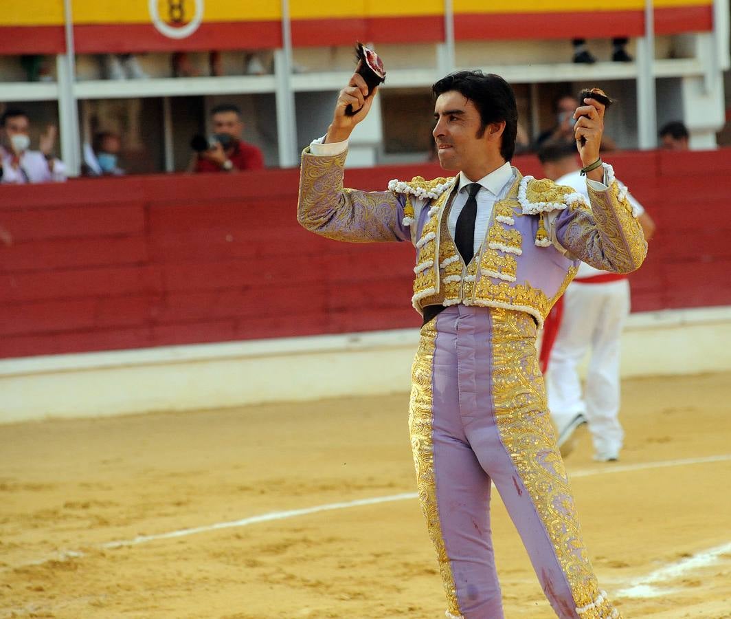 Fotos: Tercera corrida de toros de la feria de Medina del Campo | El ...