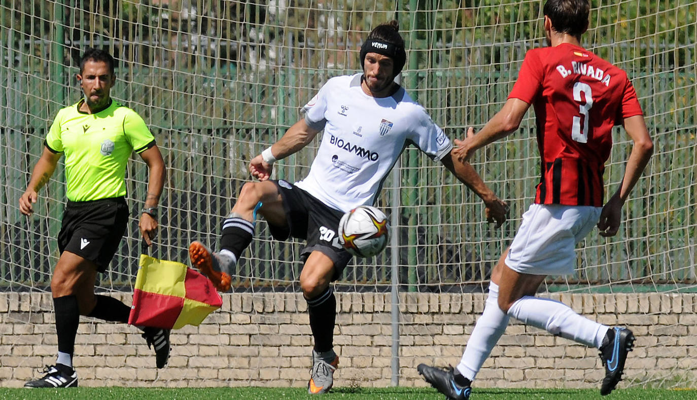 Partido de la Segunda Federación entre Adarve y Gimnastica Segoviana 