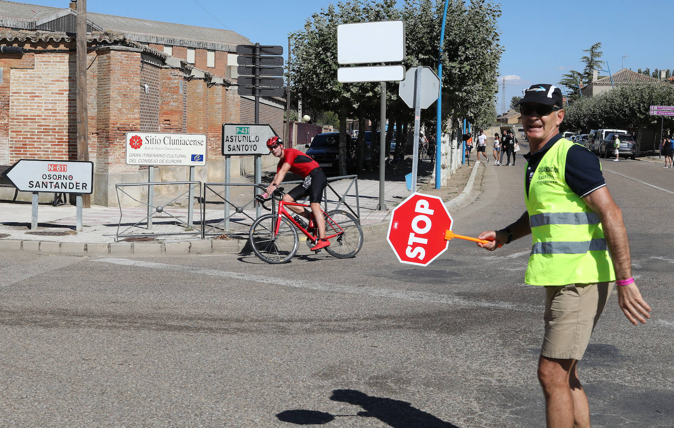 El público de Frómista animó y arropó a los deportistas, que no conmpetían aquí desde 2019