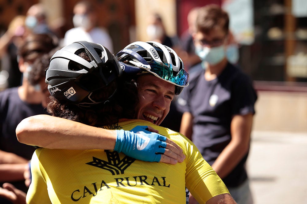 Etapa y maillot amarillo para Vinicius en la última etapa de la Vuelta a Salamanca