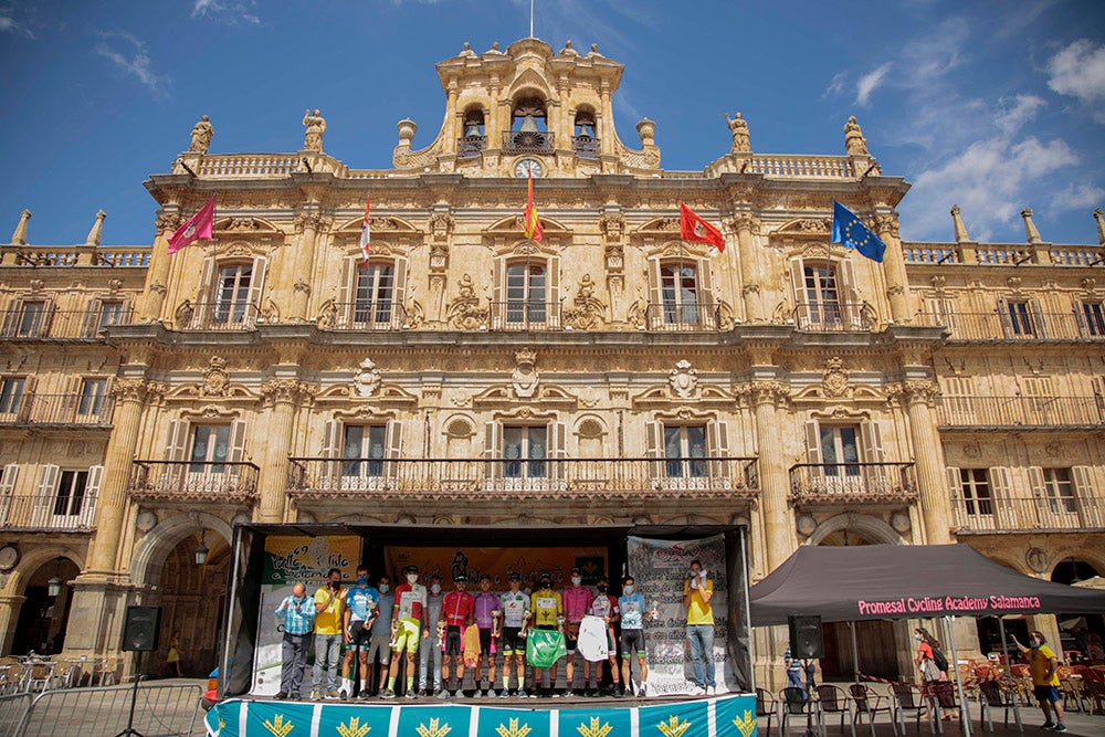 Etapa y maillot amarillo para Vinicius en la última etapa de la Vuelta a Salamanca