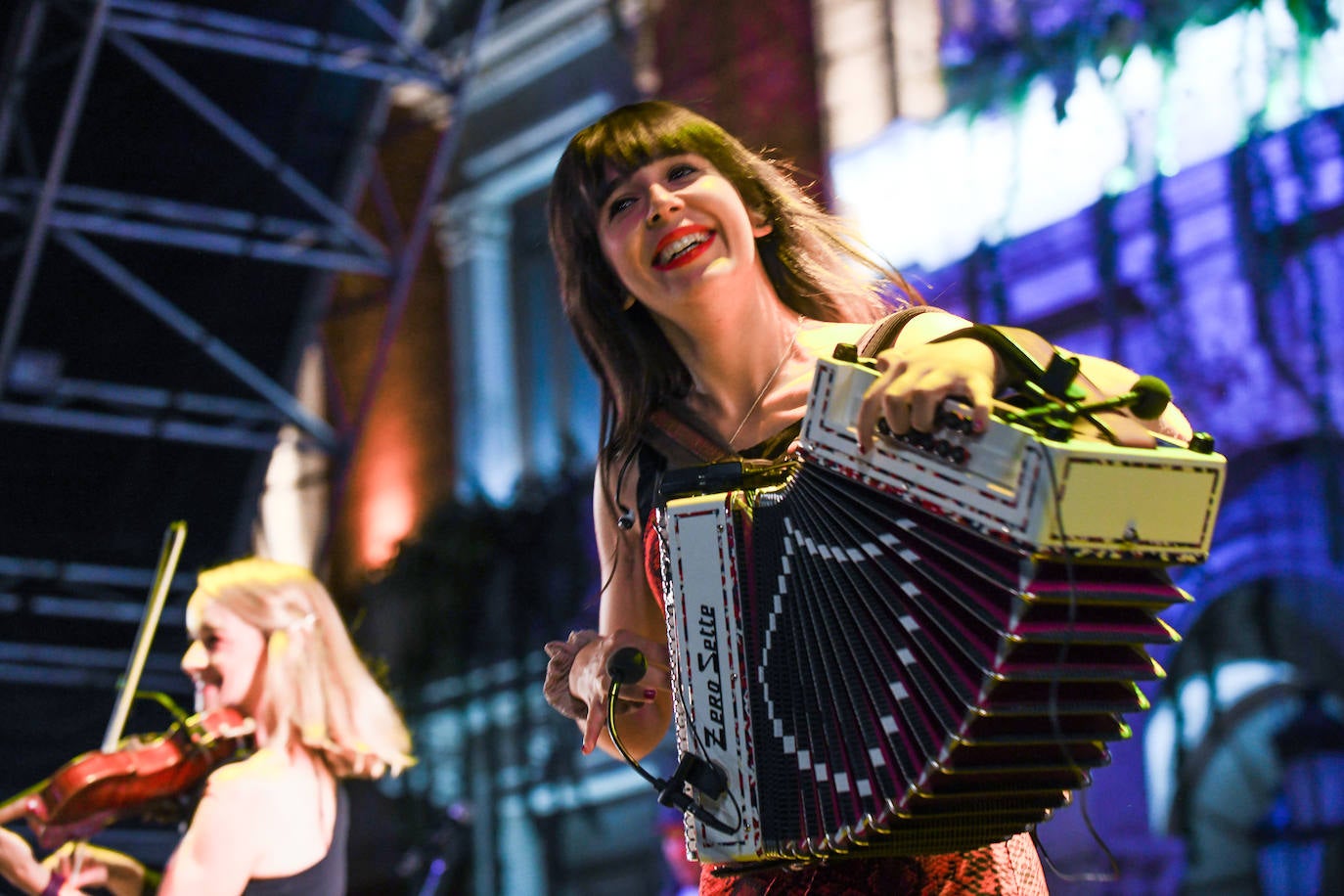 Fotos: Concierto de Carlos Núñez en la Plaza Mayor de Valladolid