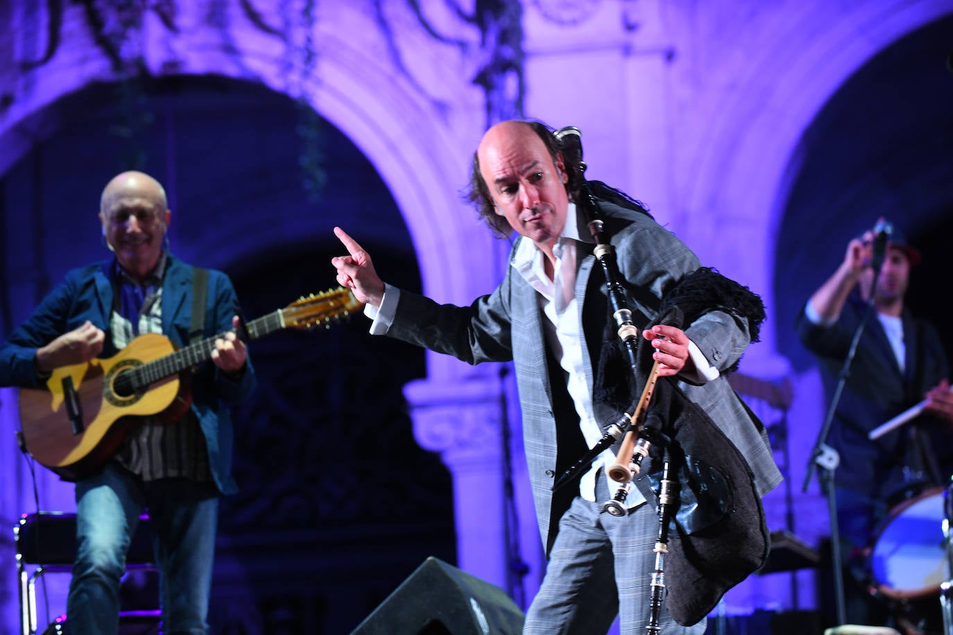 Fotos: Concierto de Carlos Núñez en la Plaza Mayor de Valladolid