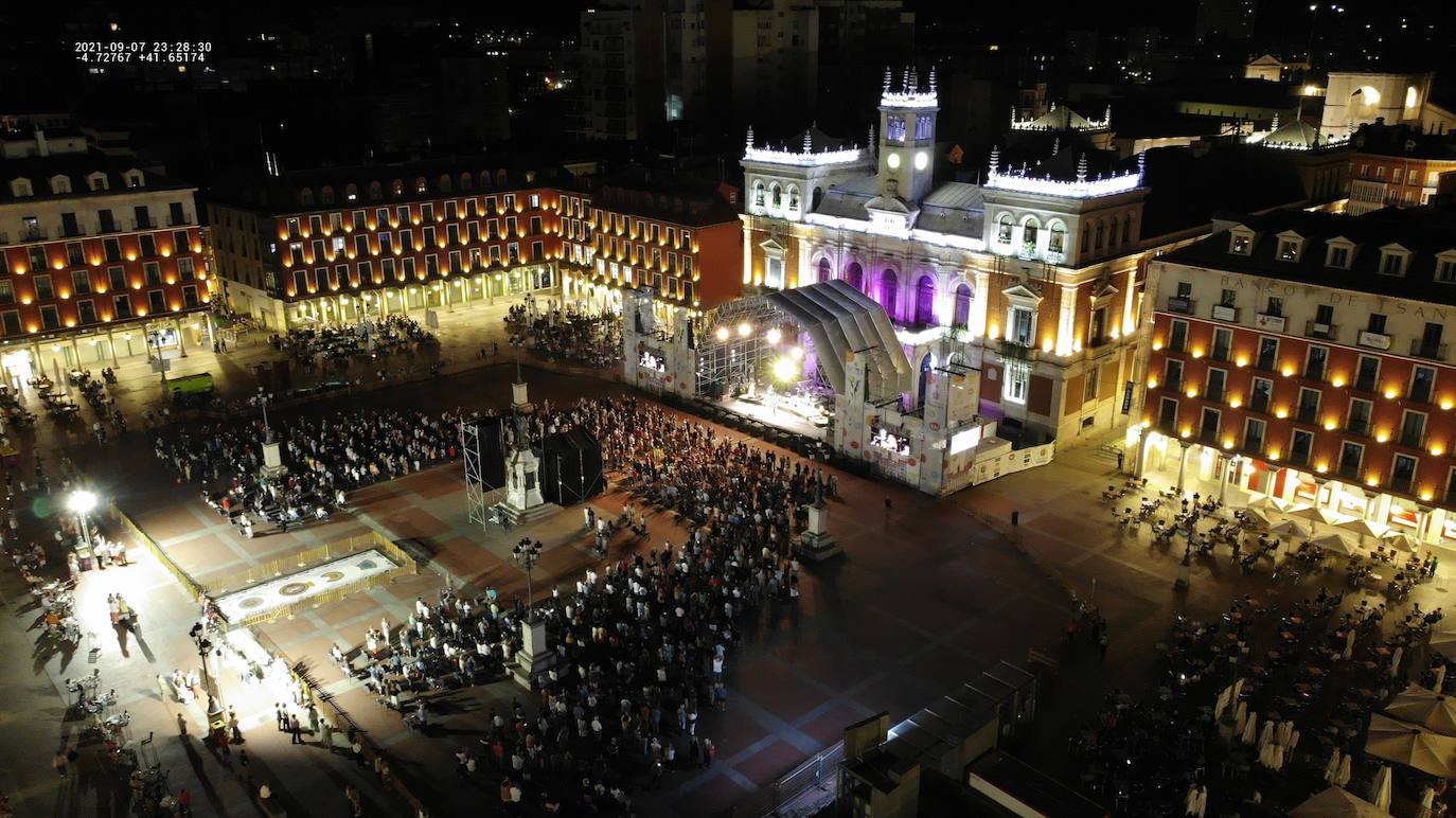 Imagen del operativo de la Policía Municipal para hacer volar un dron.