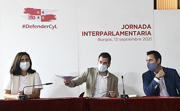 Tudanca asegura que si Génova ordena a Mañueco anticipar elecciones el PSOE estará preparado