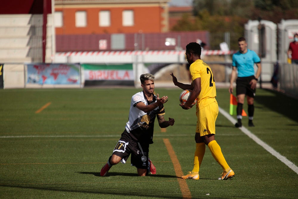 Goleada de Unionistas por 3-0 al Extremadura UD con dos goles del "pichichi" Rayco