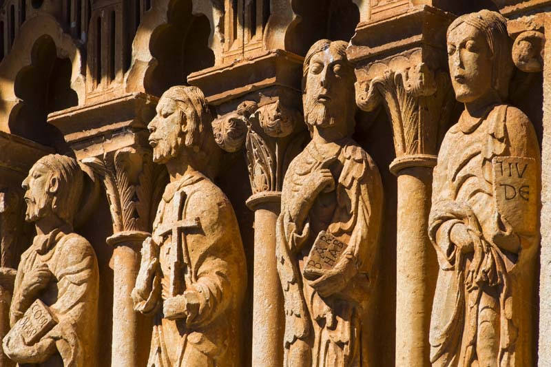 La Fundación Santa María la Real se opone a las macrogranjas porque «echan por tierra» el trabajo sobre el patrimonio