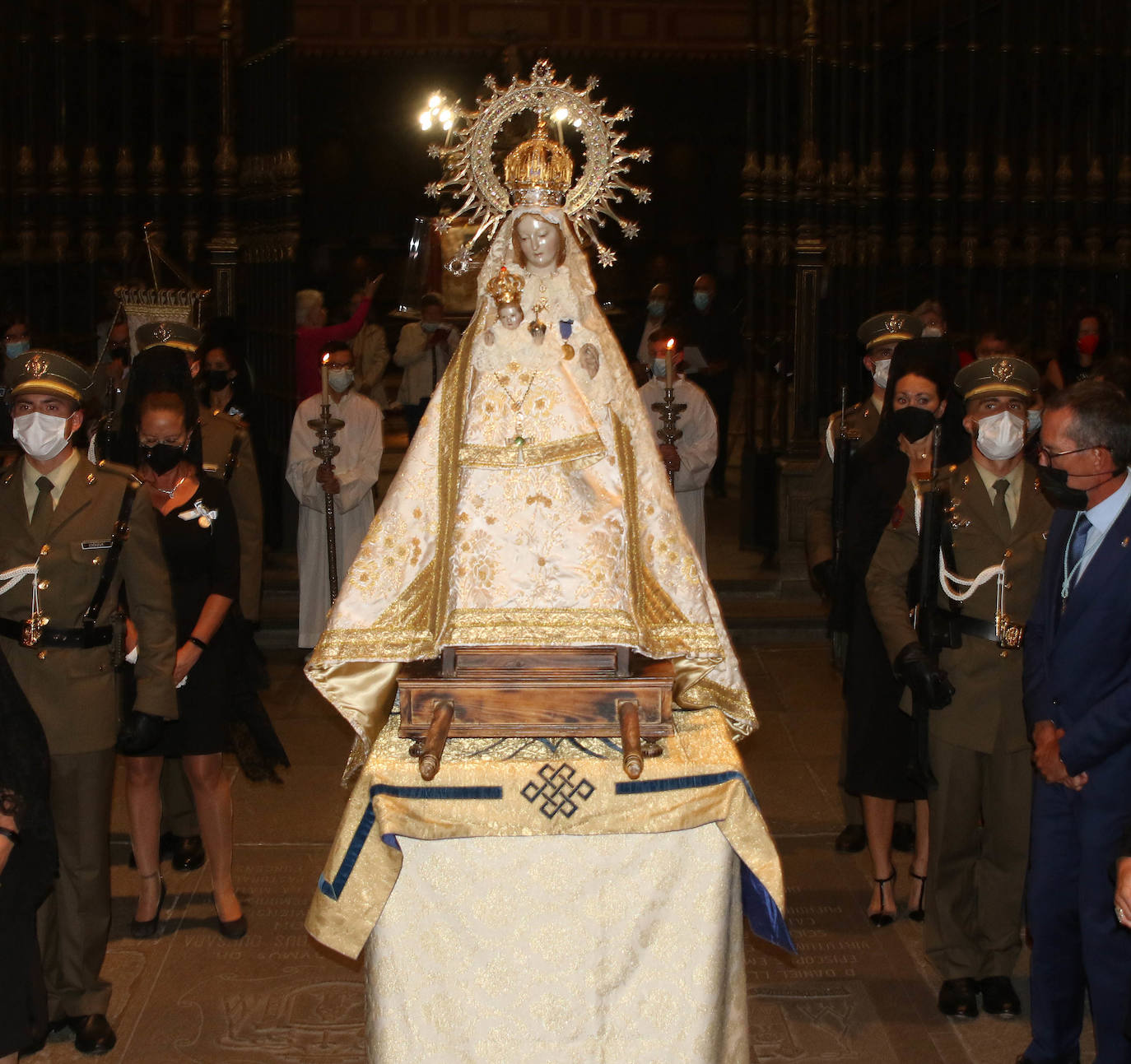 Fotos: Recibimiento a la Virgen de la Fuencisla