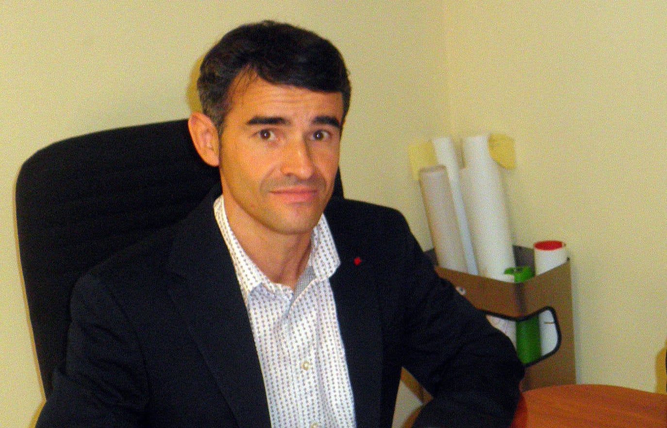 Javier García. 