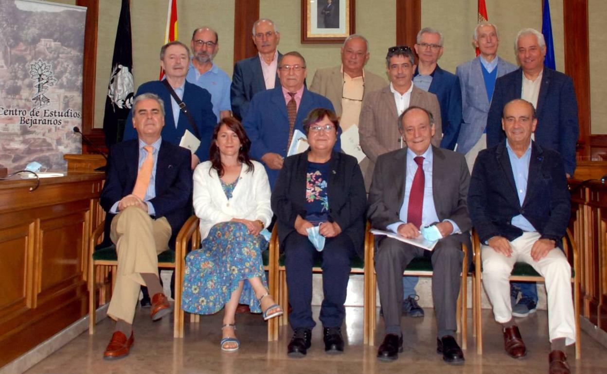 Josefa Montero García continúa como presidenta del Centro de Estudios Bejaranos