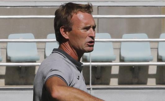 El entrenador del Palencia Cristo Rubén Gala durante el partido de esta mañana. 