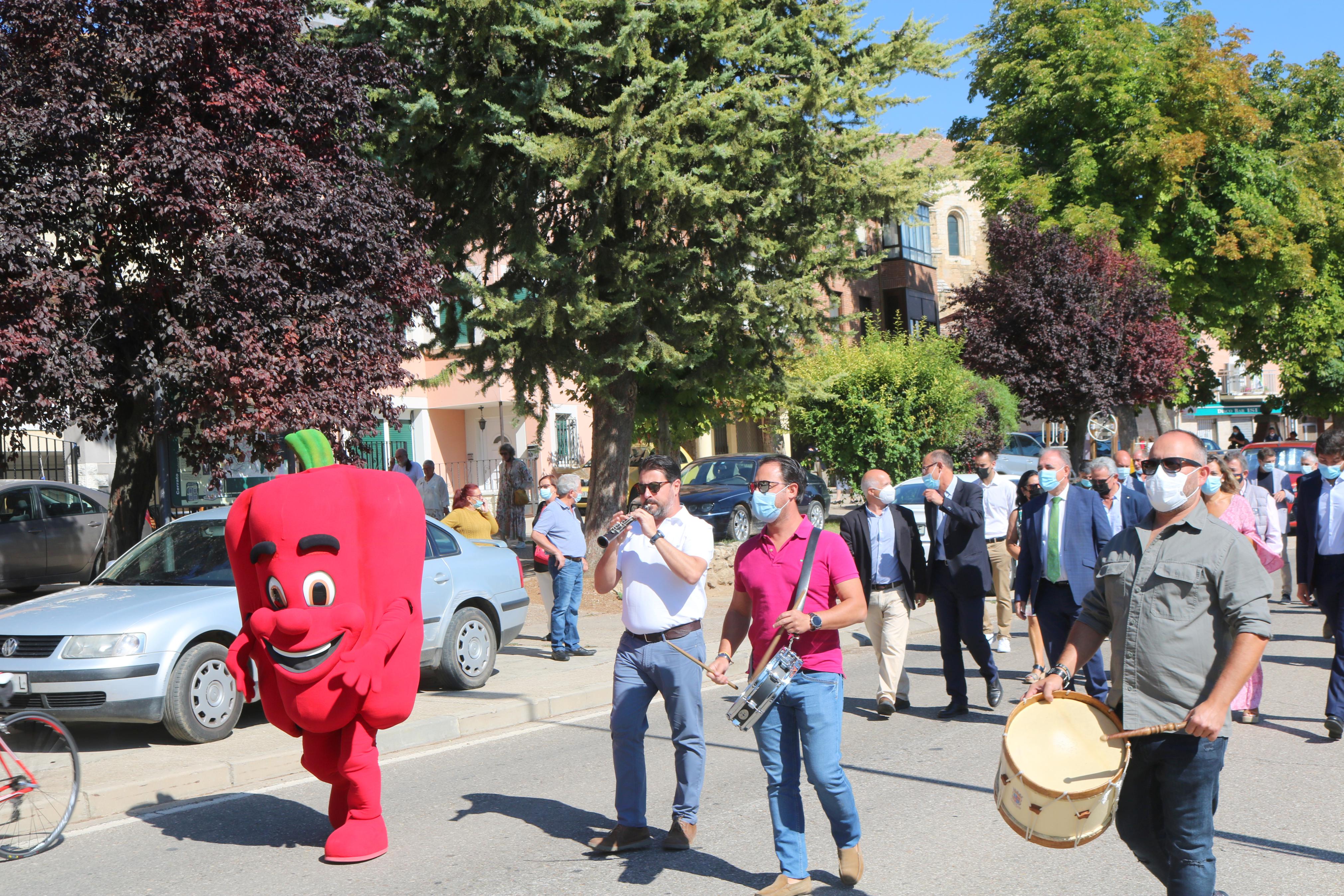 La Feria del Pimiento registró numerosa afluencia de público durante toda la jornada