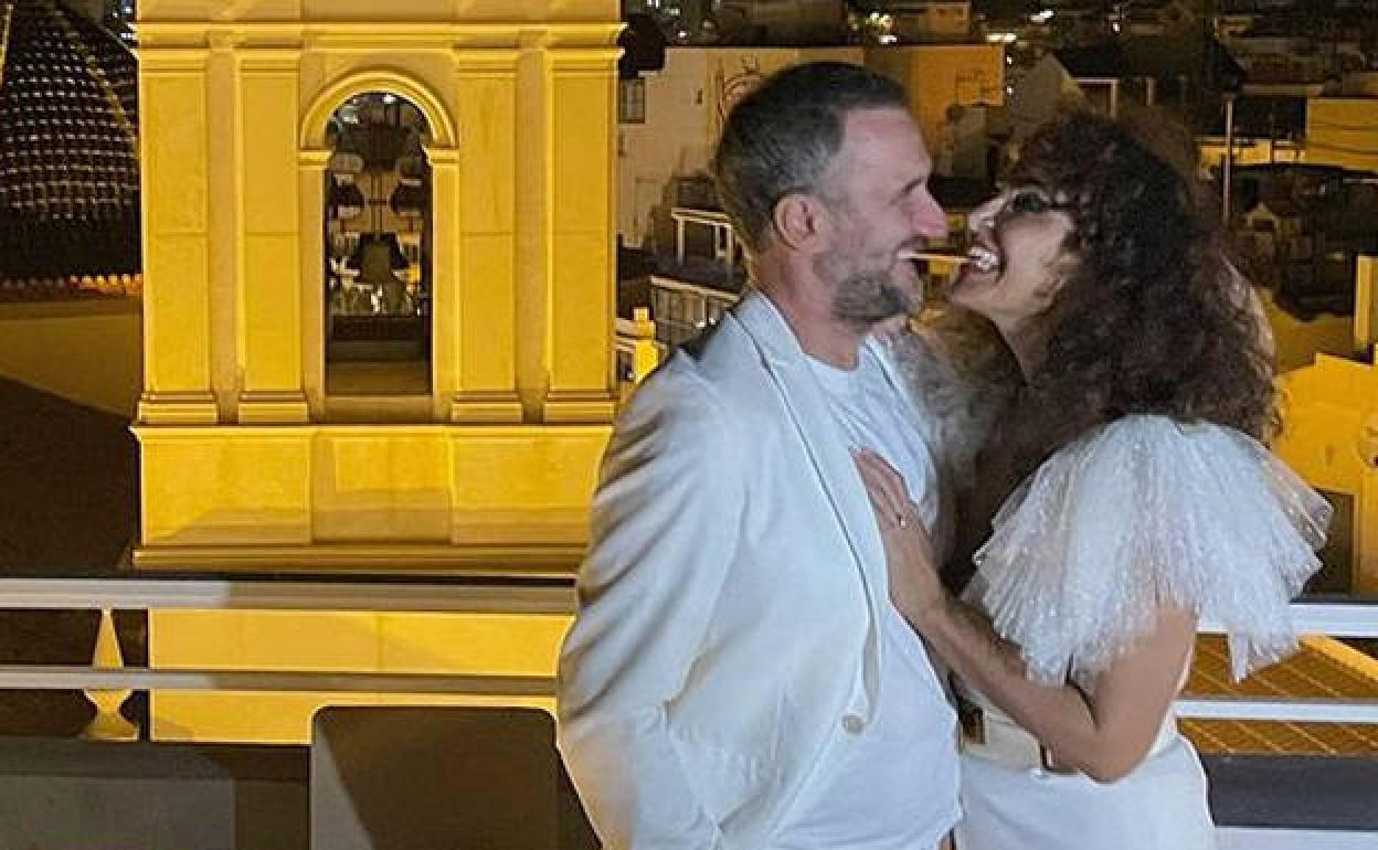 Cristina Rodríguez y Raúl García Gil, el día de su boda. 