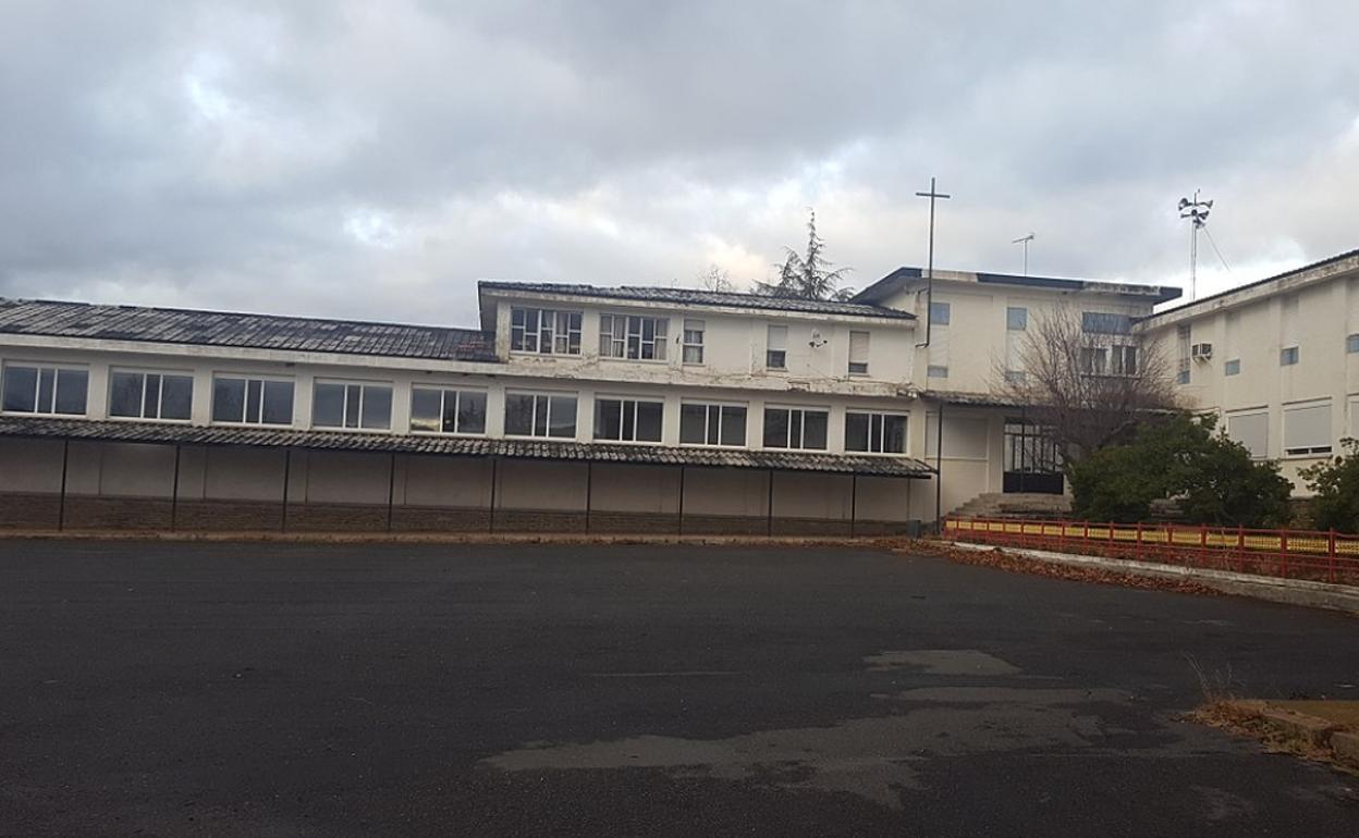 Colegio La Inmaculada, en Armenteros. 