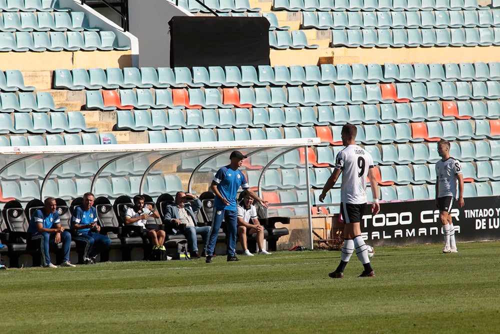 Empate a cero entre Salamanca CF UDS y Bergantiños FC en la vuelta de Uxio da Pena al Helmántico