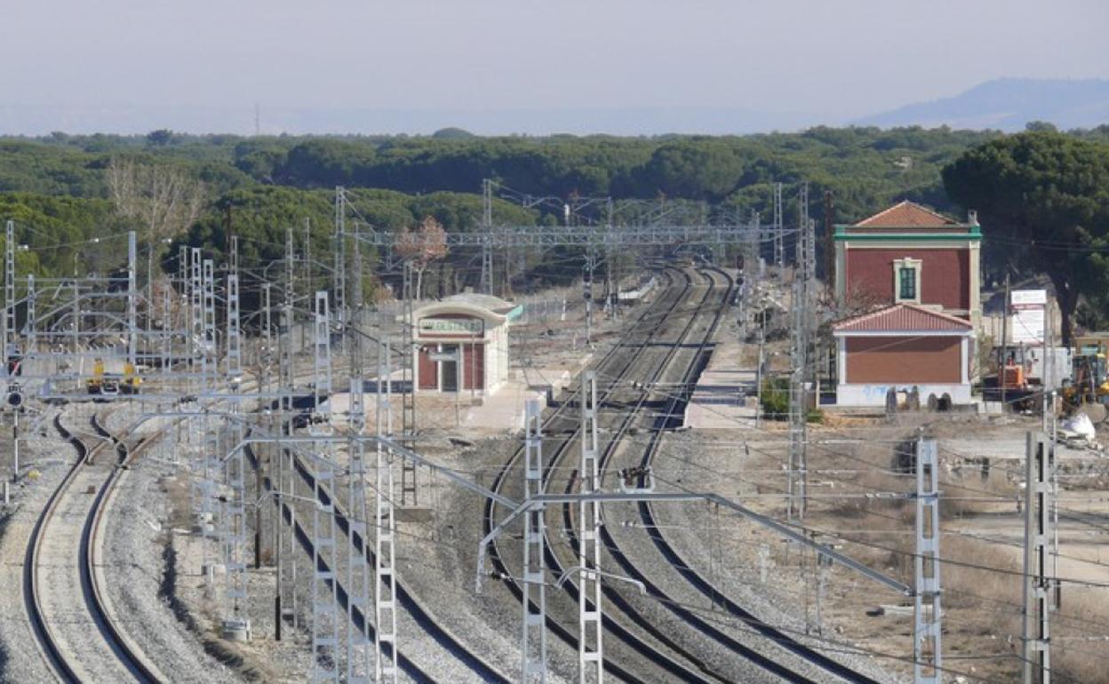 Muere una anciana al ser arrollada por un tren en un paso a nivel en Valdestillas