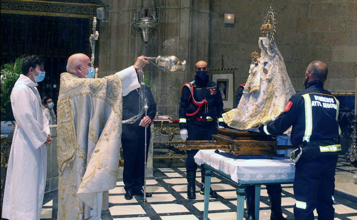 La Virgen de la Fuencisla, en el presbiterio de la Catedral, el pasado 16 de septiembre. 