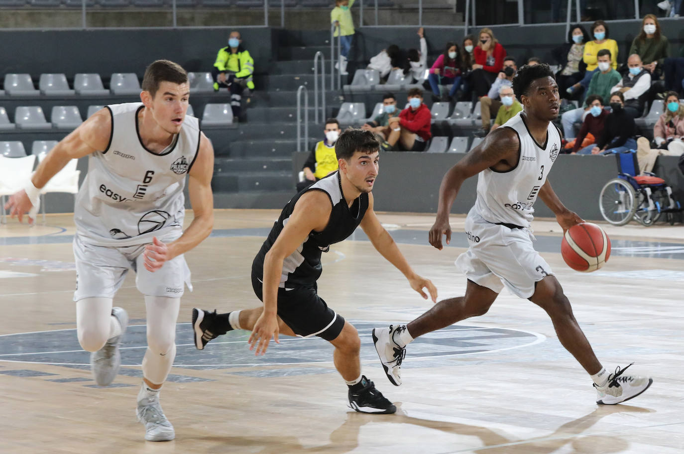 Fotos: Easycharger Palencia 87- Unicaja Banco Oviedo 79