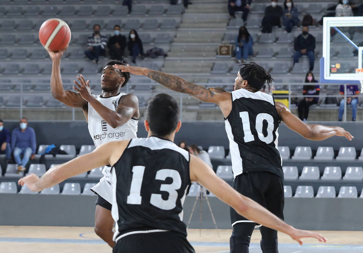Fotos: Easycharger Palencia 87- Unicaja Banco Oviedo 79