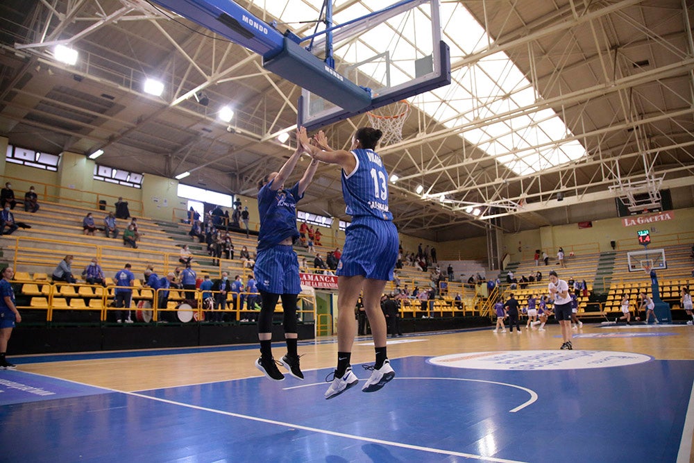 Un CB Avenida en construcción sin sus WNBA estrena su casillero de triunfos ligueros (66-48) ante Tenerife