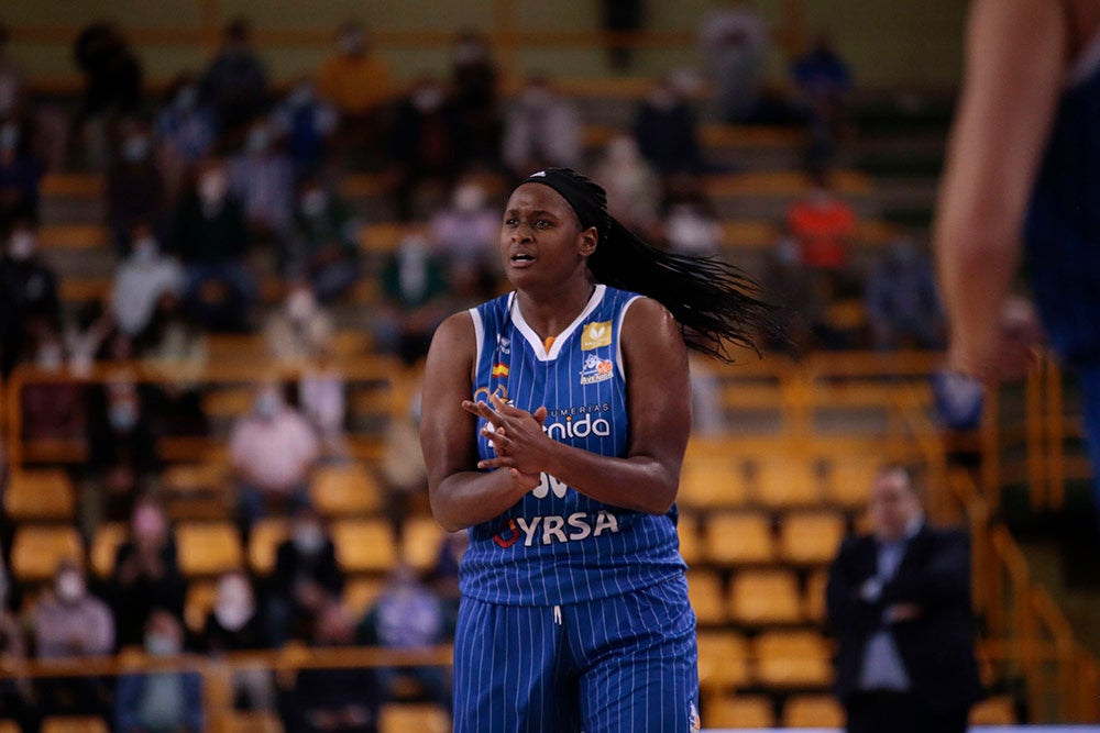 Un CB Avenida en construcción sin sus WNBA estrena su casillero de triunfos ligueros (66-48) ante Tenerife