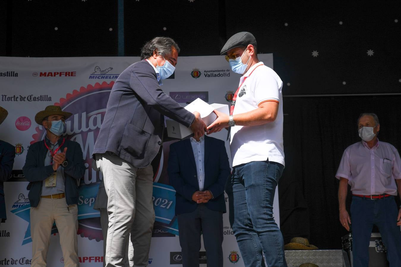 Fotos: Ambiente y entrega de premios en el Valladolid Motor Vintage (10)