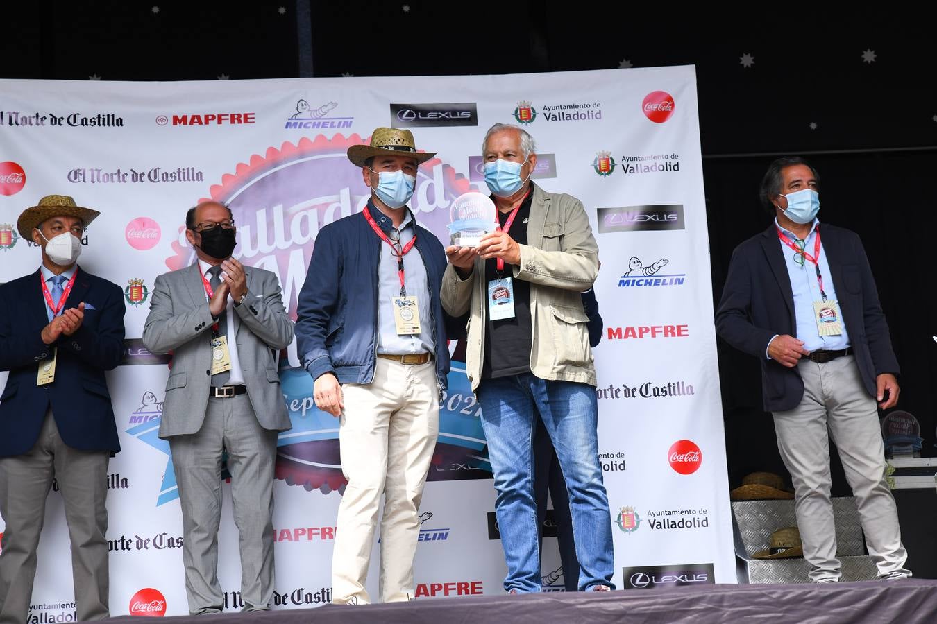 Fotos: Ambiente y entrega de premios en el Valladolid Motor Vintage (10)