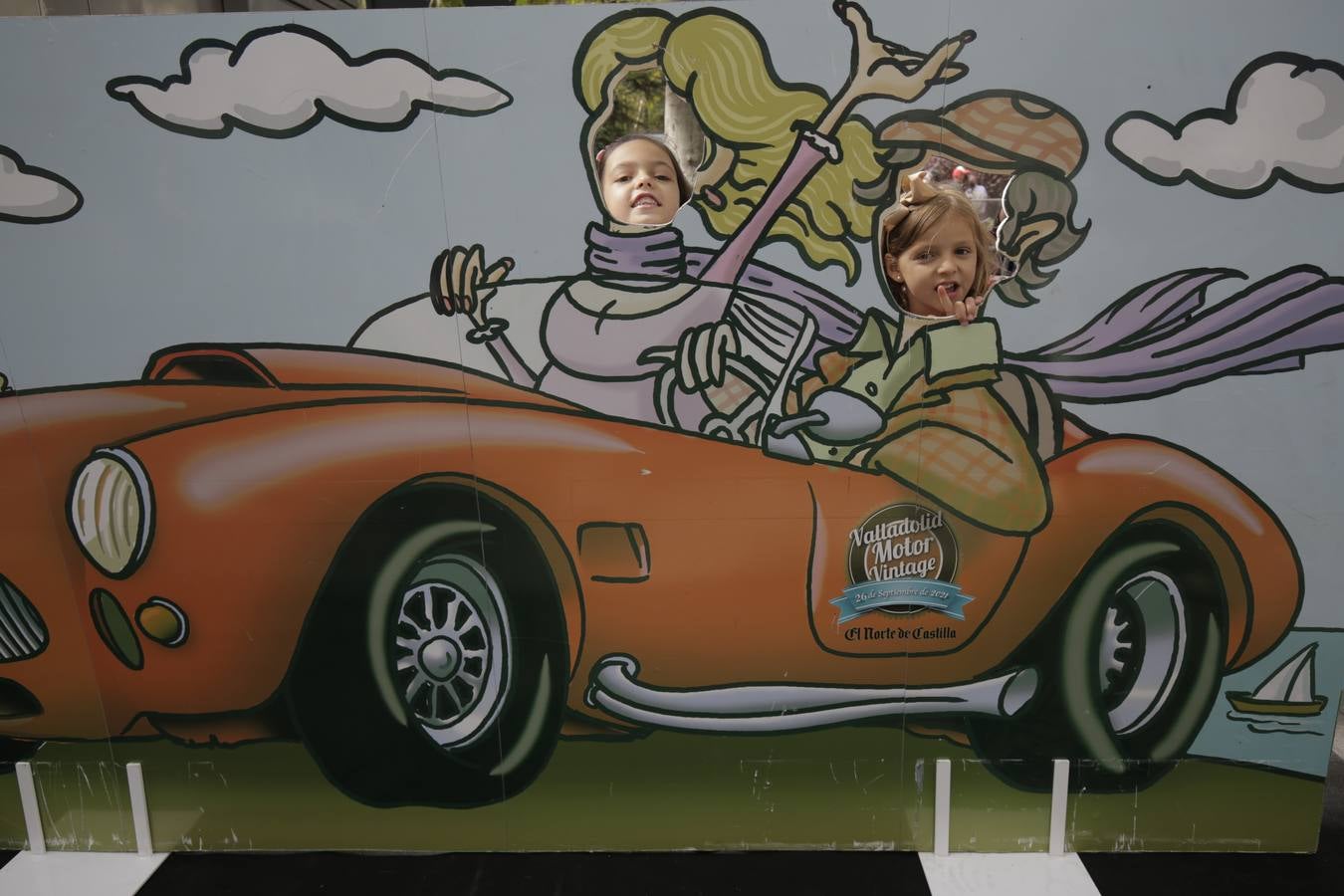 Fotos: Búscate en el Photocall del Valladolid Motor Vintage (8)