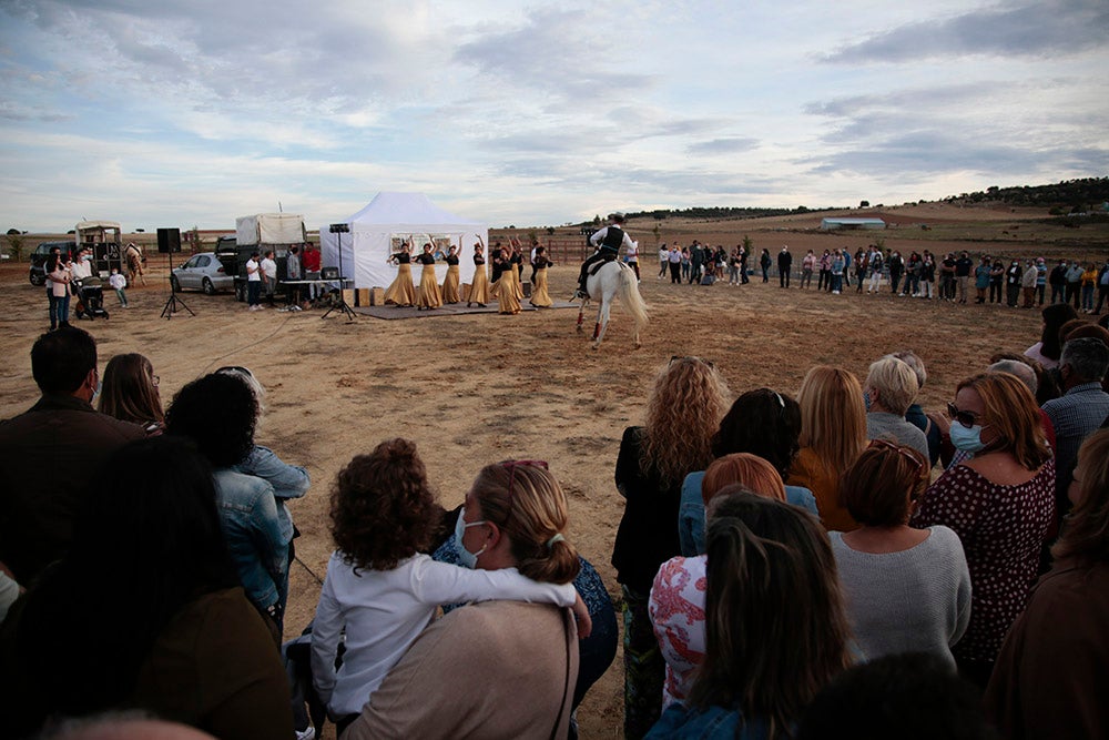 Flamenco entre caballos para ambientar la V Feria Agroalimentaria de Galinduste