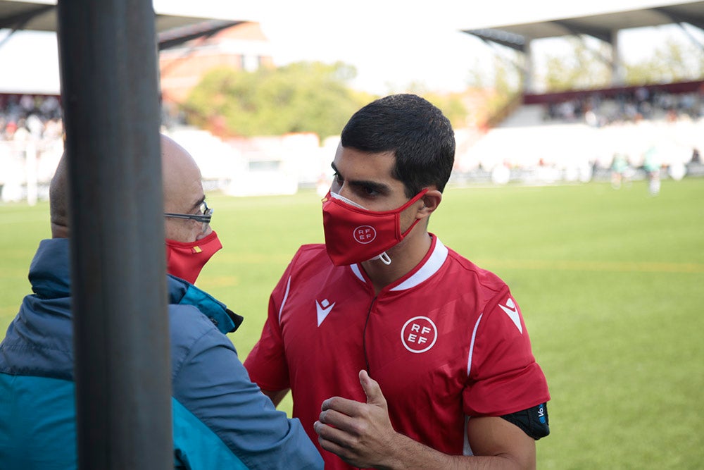 Victoria y liderato para Unionistas ante el Deportivo de La Coruña (2-1)