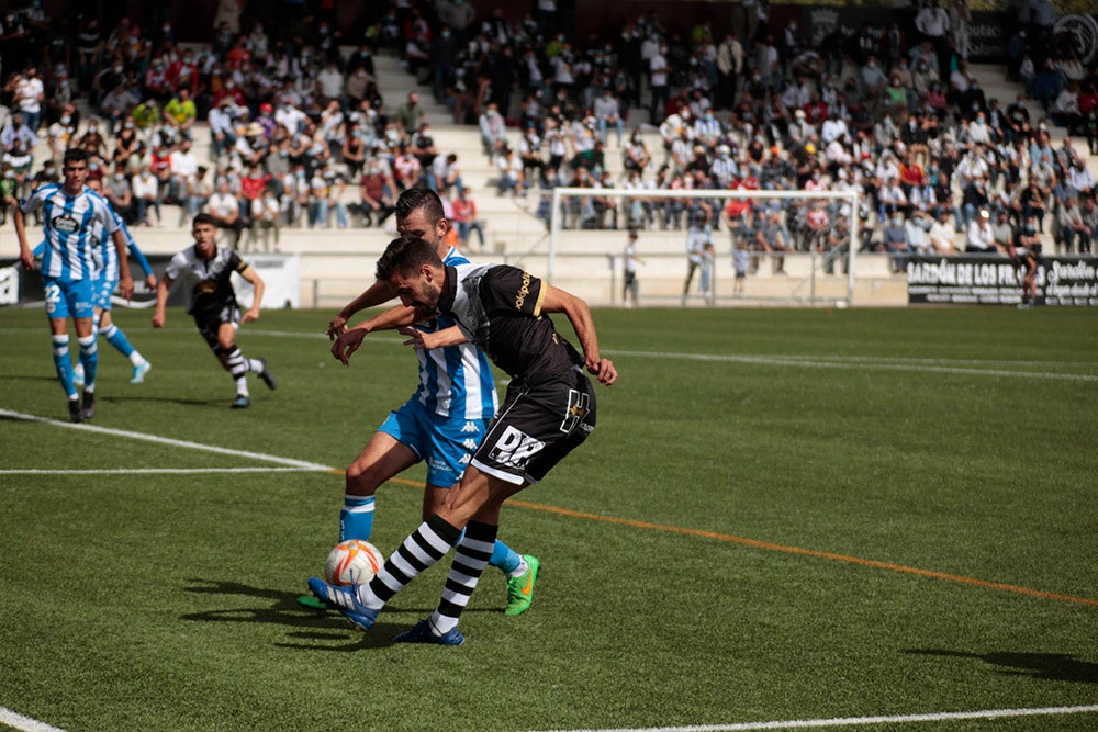 Victoria y liderato para Unionistas ante el Deportivo de La Coruña (2-1)