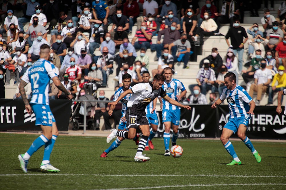 Victoria y liderato para Unionistas ante el Deportivo de La Coruña (2-1)