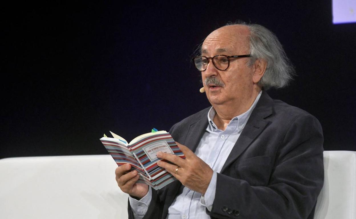 El poeta Antonio Colinas durante su intervención e en el Hay Festival Segovia