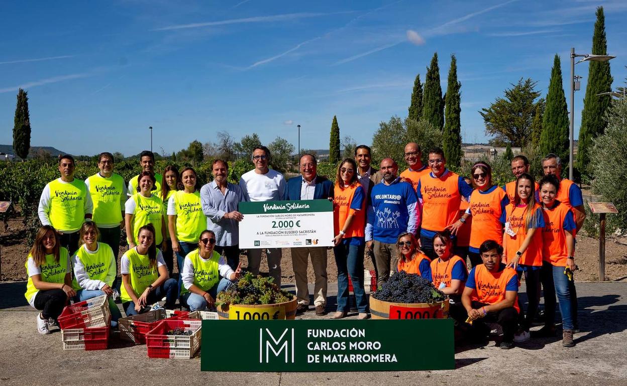 La vendima solidaria de las fundaciones Carlos Moro Matarromera y Grupo Sifu en la Ribera