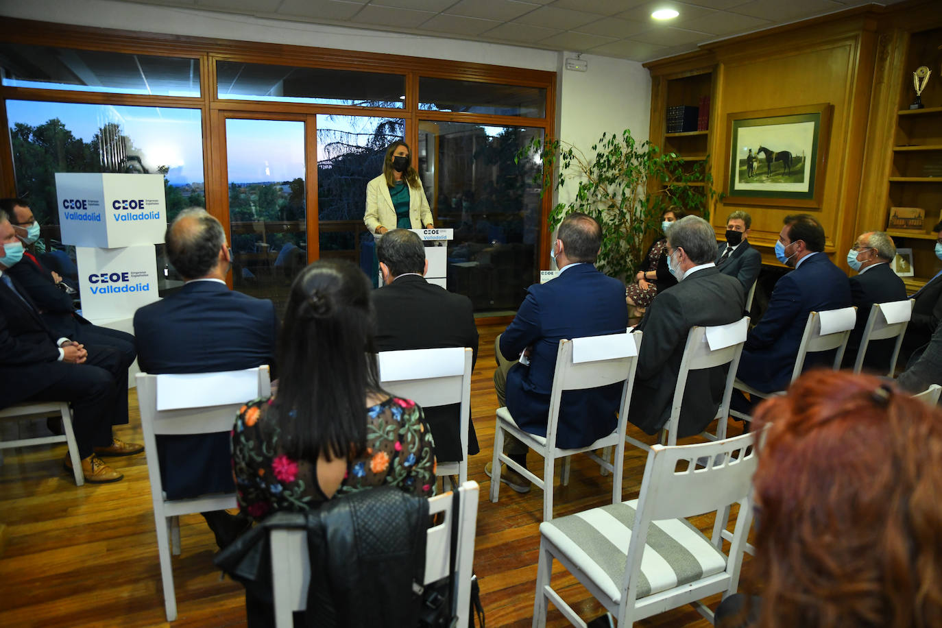 Fotos: Premios de CEOE Valladolid para la librería OLETVM y la farmacéutica Curia