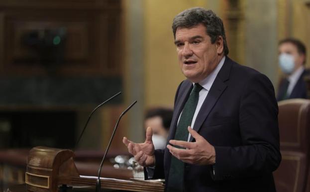 El ministro José Luis Escrivá, hoy en el Congreso.