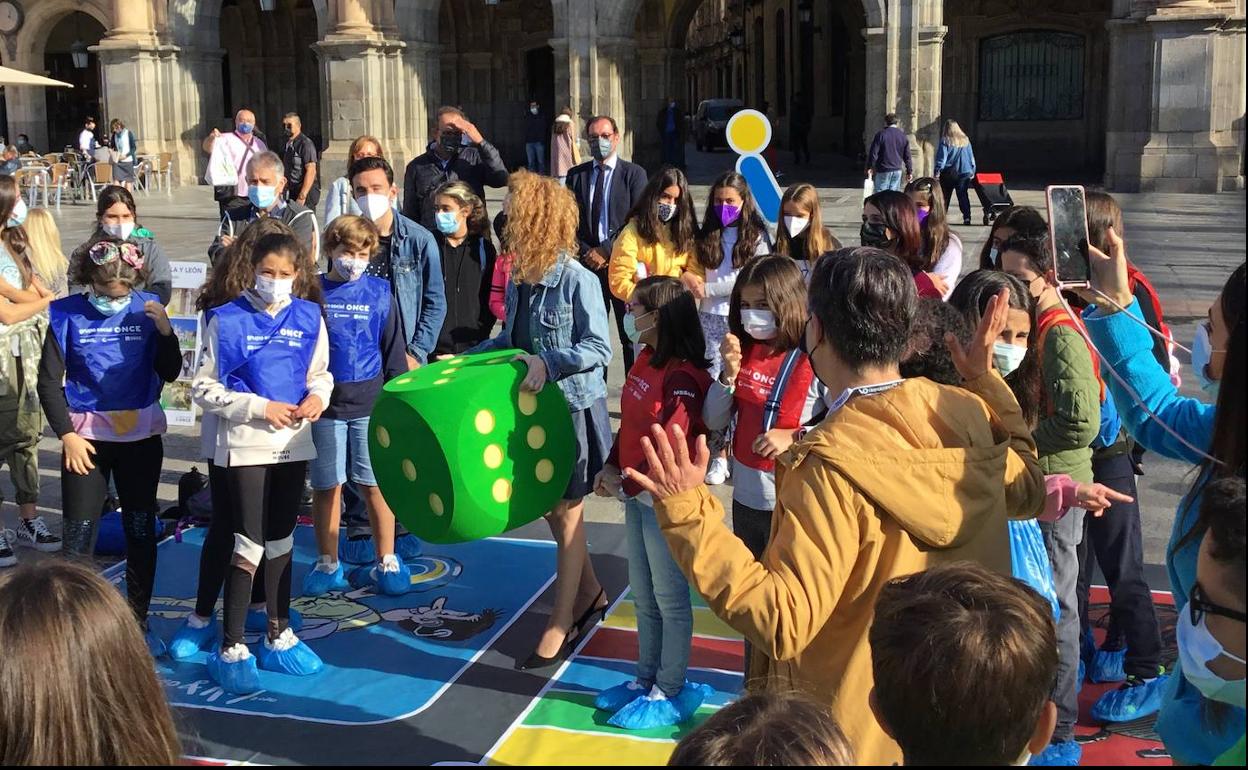 Ana Suárez en una de las actividades llevada a cabo en la Plaza Mayor. 